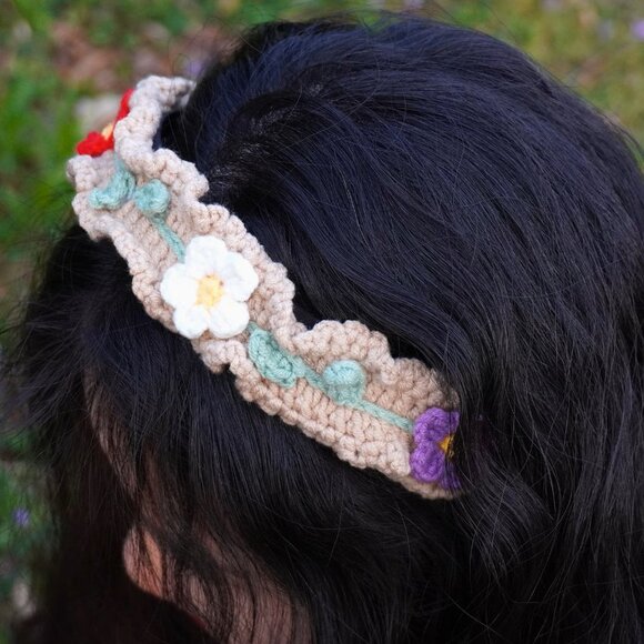 Accessories - Embroidered Crochet  TAN Flower Headband Handmade NWOT